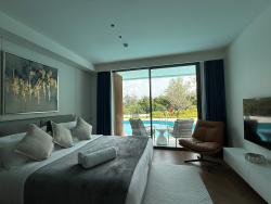 The Sunshine Beach Family Suite with Pool The Sunshine Beach Family Suite with Pool