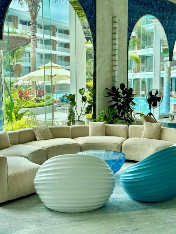 The Sunshine Beach Family Suite with Pool