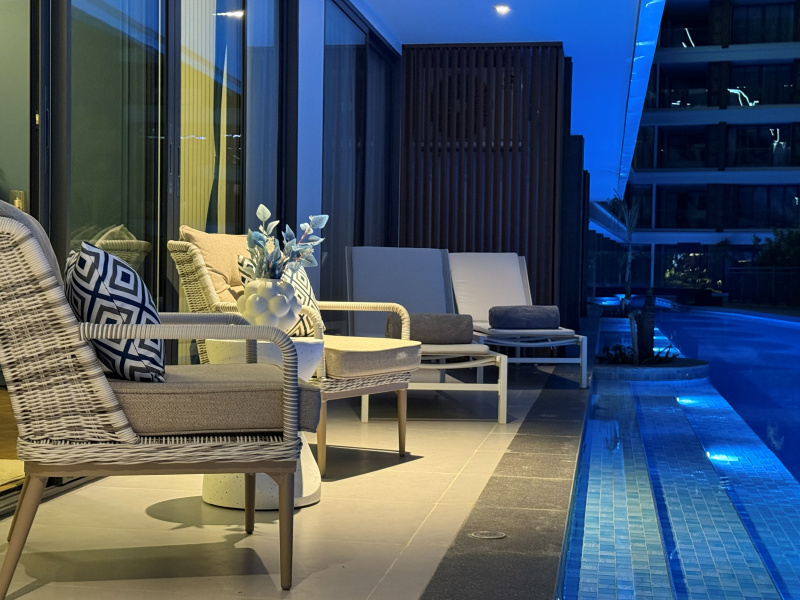 The Sunshine Beach Family Suite with Pool