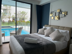 The Sunshine Beach Family Suite with Pool The Sunshine Beach Family Suite with Pool