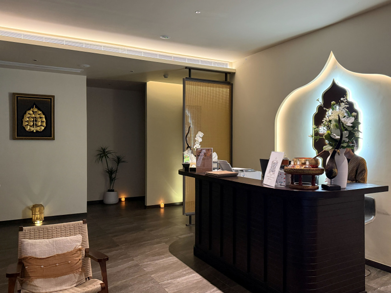The Sunshine Beach Family Suite with Pool