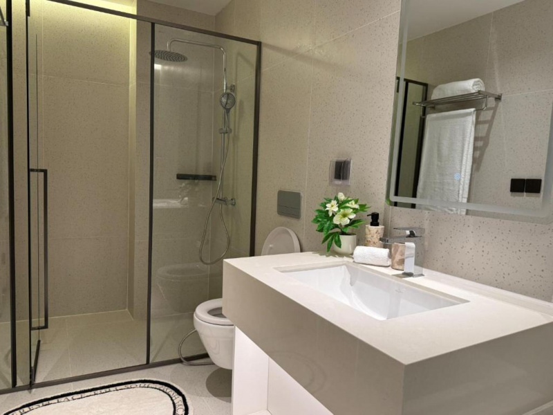 The Sunshine Beach Family Suite with Pool